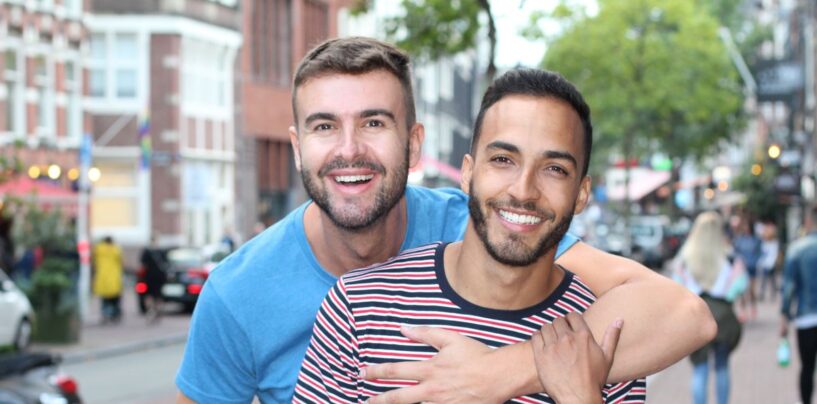 15 signes que le gars que vous aimez vous fétichise