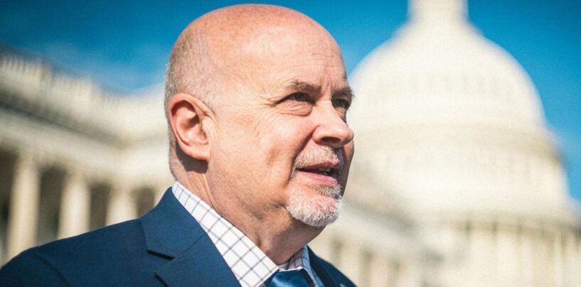 Un législateur gay demande à connaître l’étendue des liens d’un groupe chrétien américain avec la loi anti-gay meurtrière de l’Ouganda