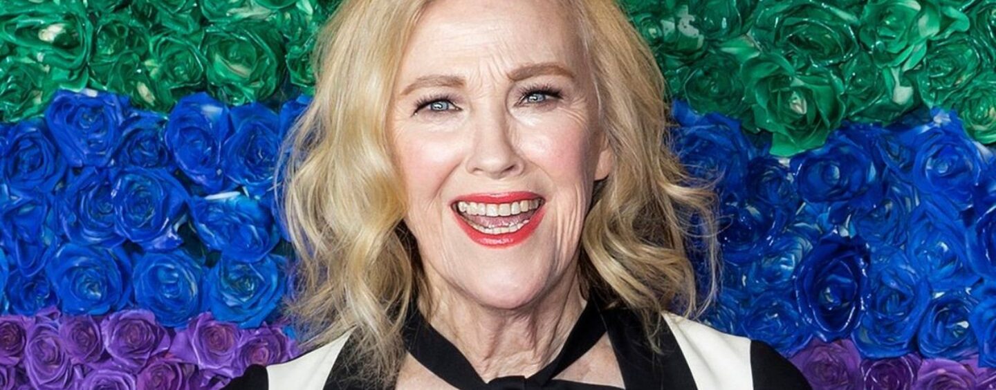 « The Last of Us » présente Catherine O’Hara dans le rôle d’invitée et nous sommes ASSIS !