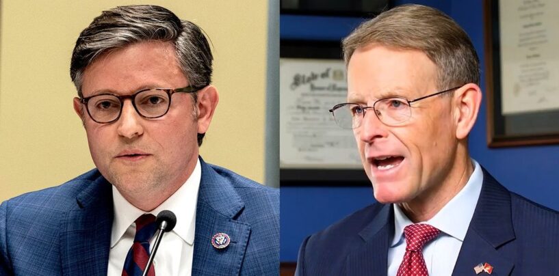 La longue histoire du président Mike Johnson avec l’extrémiste anti-LGBTQ+ Family Research Council dévoilée (exclusif)