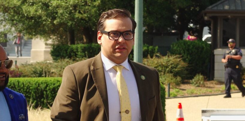 George Santos qualifie les législateurs républicains d’« idiots » lors d’une discussion de groupe partagée après que les démocrates ont renversé leur siège à la Chambre