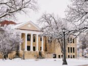 Les Libs de TikTok le perdent après que l’université du Kansas ait participé à l’événement « Glitter Ash Wednesday »
