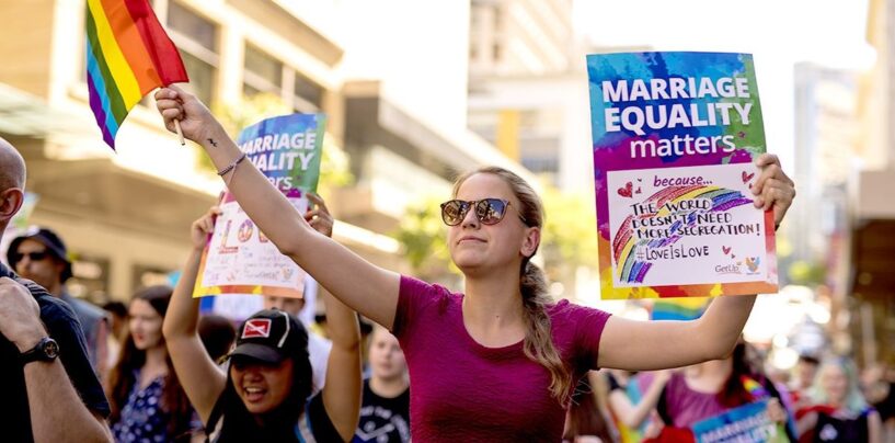 Les républicains du Tennessee adoptent un projet de loi autorisant la discrimination dans le mariage envers les couples de même sexe