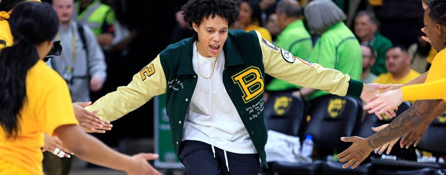 Brittney Griner honorée par Baylor, une école qui ne l’a pas toujours embrassée