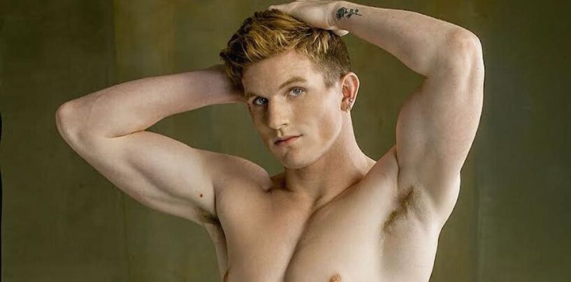 La star adulte Max Lorde a dévoilé sa routine d’avant-tournage et nous tremblant littéralement