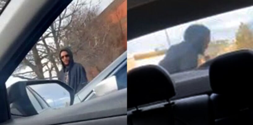 La police du Colorado recherche deux hommes qui ont attaqué un homme dans le cadre d’un potentiel crime de haine contre les homosexuels