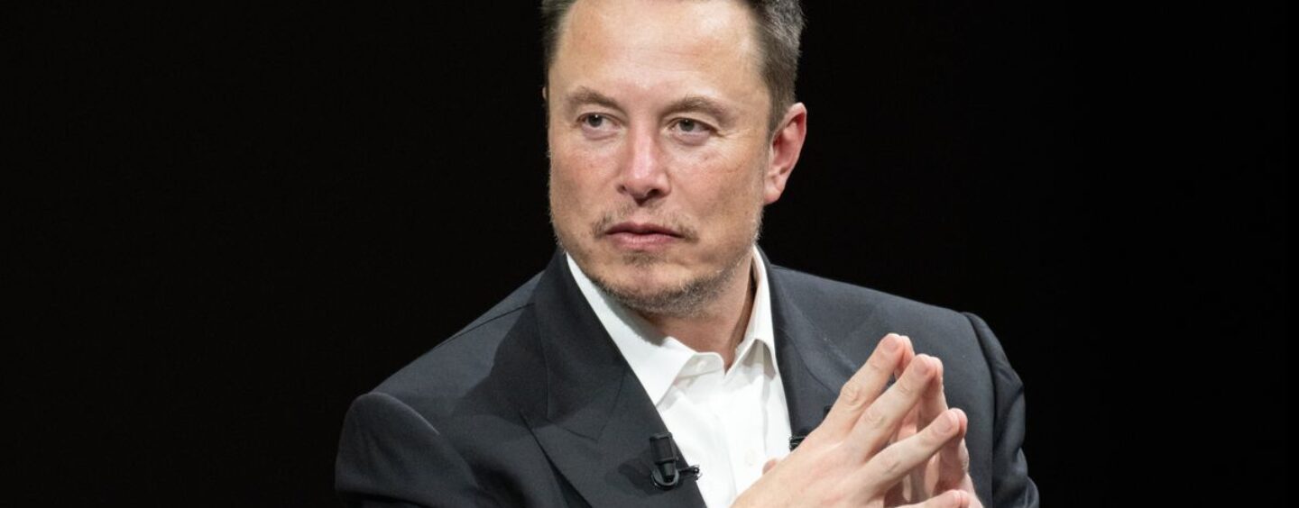 Elon Musk rétablit discrètement l’interdiction de X sur les noms morts et les erreurs de genre