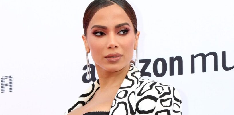 Anitta riposte aux personnes qui la traitent de « fausse bisexuelle »