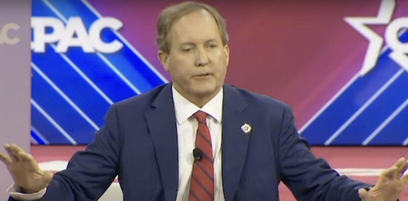 Texas AG Ken Paxton ne peut pas obtenir les données de PFLAG sur les membres trans et les soins : tribunal