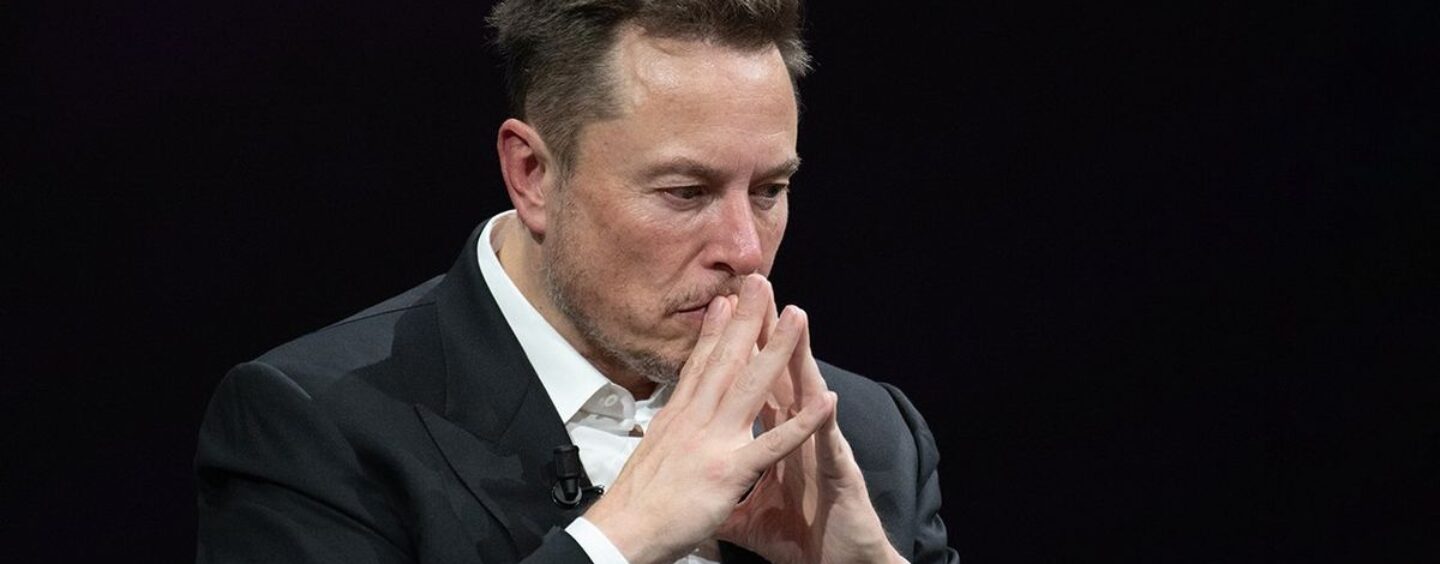 Le revirement de la politique anti-trans de X suscite la colère et les inquiétudes des défenseurs LGBTQ+ et des utilisateurs de Twitter