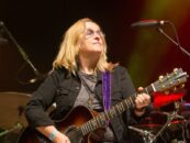 Melissa Etheridge explique comment « ma bizarrerie m’a protégée » dans une scène musicale impitoyable envers les femmes