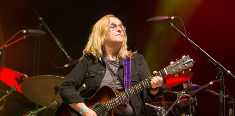 Melissa Etheridge explique comment « ma bizarrerie m’a protégée » dans une scène musicale impitoyable envers les femmes