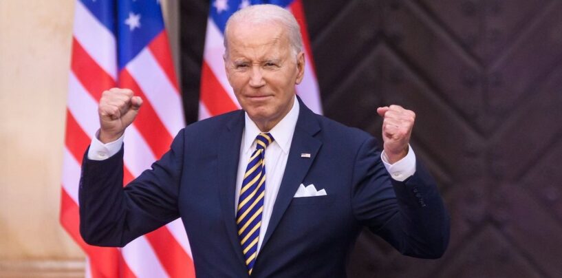Biden remporte la nomination présidentielle et met en garde contre le danger posé par Trump