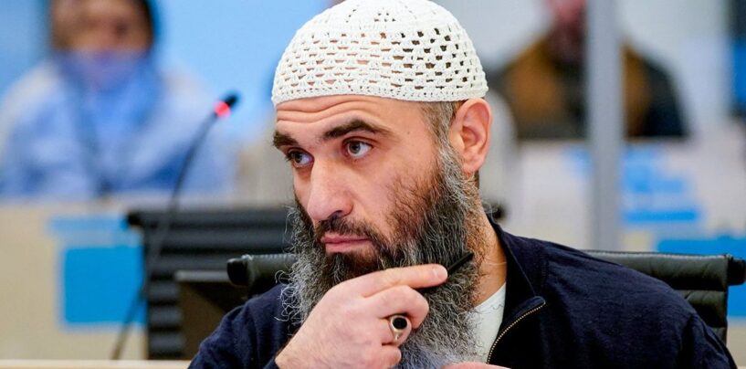 Le tireur présumé qui a tué deux personnes lors de la Pride d’Oslo est jugé