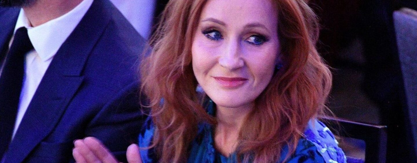 Les partisans du JKR prennent des risques en accusant la police écossaise de se moquer de l'auteur