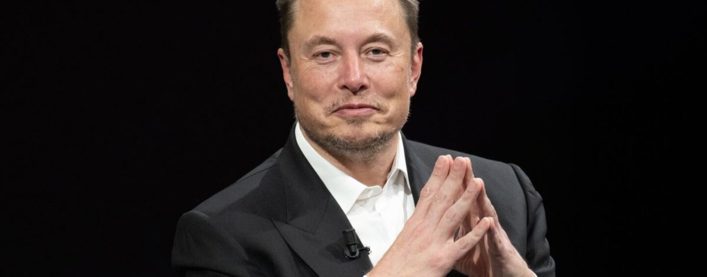 Elon Musk a une demande vraiment BIZARRE pour ses « amis gays »