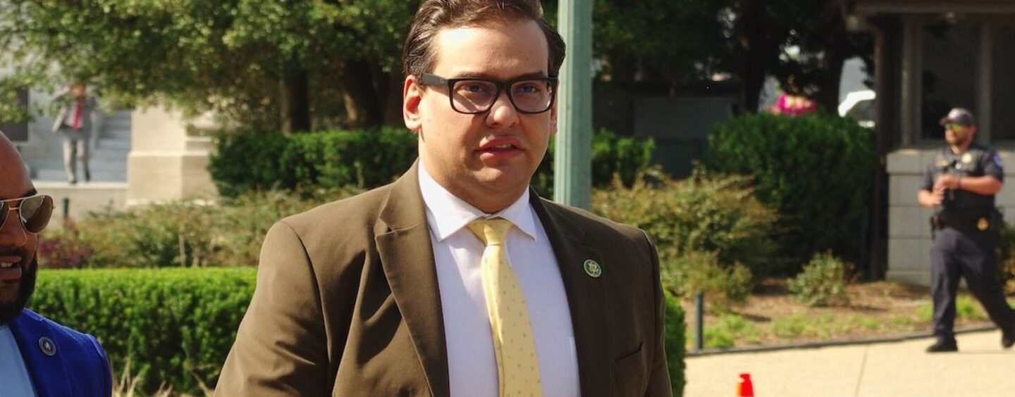 George Santos quitte le Parti républicain et se présentera comme indépendant à la Chambre des représentants
