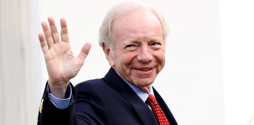 L'ancien sénateur américain Joe Lieberman, champion de l'abrogation du principe « ne demandez pas, ne dites pas », est décédé à 82 ans