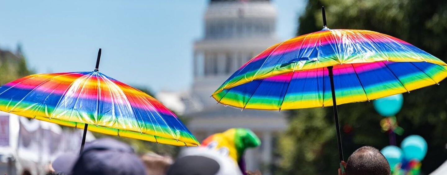 C'est unanime : Sacramento est désormais une ville sanctuaire pour les personnes transgenres