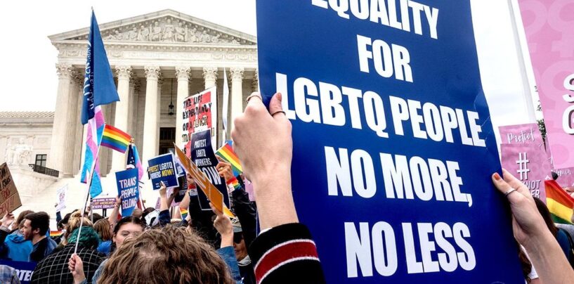 Ordonnances non exécutées, contrôles manqués, solitude : les mesures anti-LGBTQ+ des États affectent la santé