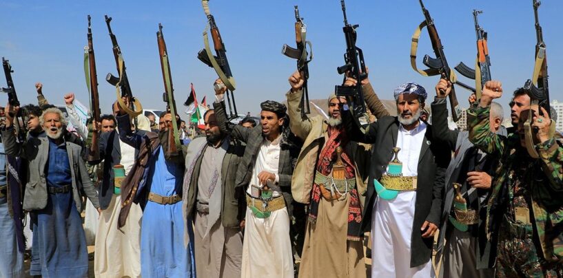 « Violations flagrantes » : les Houthis condamnent à mort 9 hommes pour des accusations douteuses de « sodomie » au Yémen