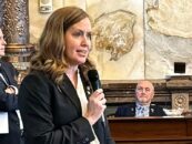 Leader de la minorité sénatoriale du Kansas sur la récente législation anti-LGBTQ+ : « C'est juste rempli de haine »