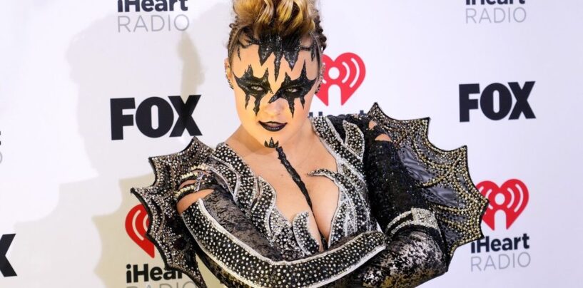 Pourquoi les fans accusent-ils JoJo Siwa d'avoir volé « Karma » ?