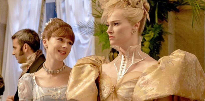 Une histoire d'amour queer arrive ENFIN à « Bridgerton », voici ce que nous savons