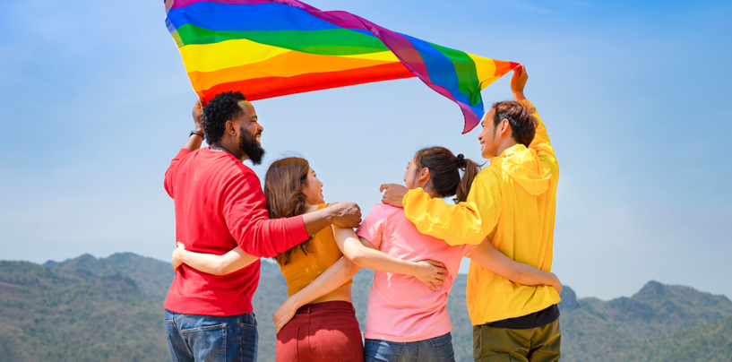 Mettre fin au bi-effacement : comment être un meilleur allié et défendre les droits des bisexuels