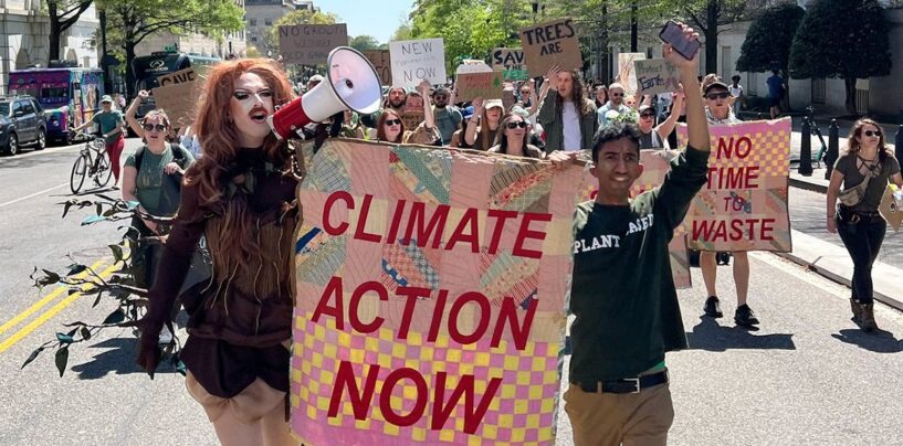Pattie Gonia fait preuve de force et de férocité au Capitole pour exprimer ses préoccupations environnementales
