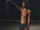 Lil Nas X aborde les relations sexuelles et la taille de son membre dans une nouvelle chanson torride