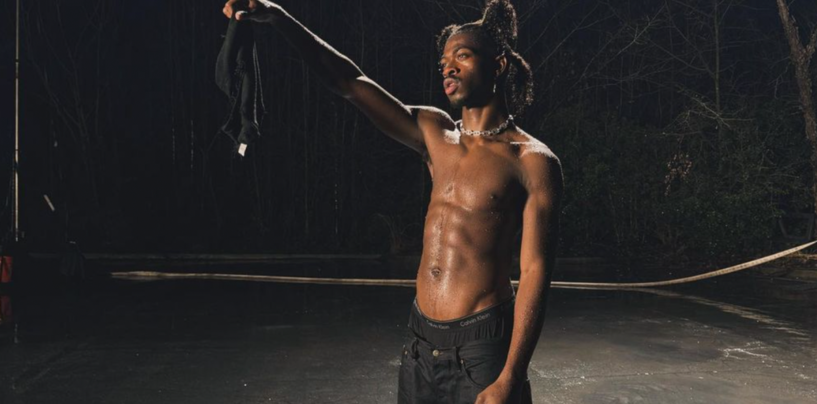 Lil Nas X aborde les relations sexuelles et la taille de son membre dans une nouvelle chanson torride