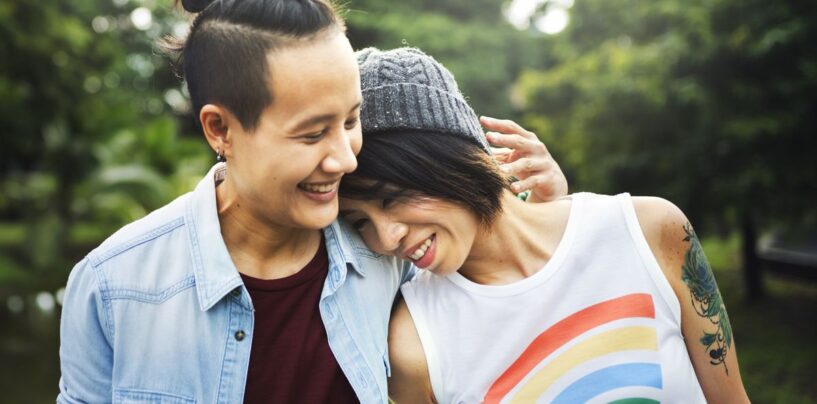 Du sexe à la politique : 5 faits intéressants tirés d'une nouvelle étude sur les lesbiennes