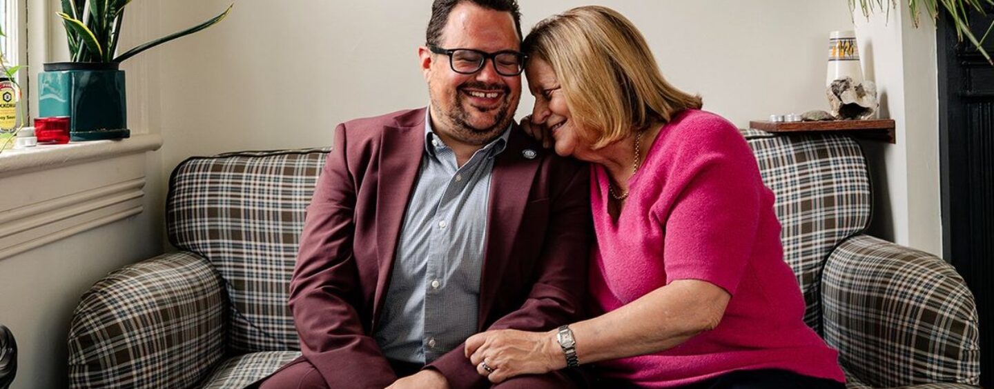 Une mère républicaine et son fils transgenre parlent d'amour et d'acceptation inconditionnels