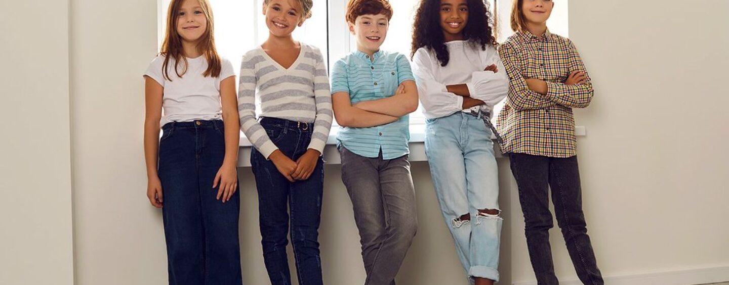 L’administrateur de Biden prend des mesures pour protéger les enfants LGBTQ+ placés en famille d’accueil