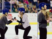 Proposition sur glace : deux fans de hockey féminin ont posé la question, et c'est tellement MIGNON