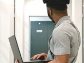 Un auditeur de l'Utah critique le corps législatif pour avoir fait de lui un « moniteur de toilettes » après un « formulaire de mouchard » inondé de mèmes