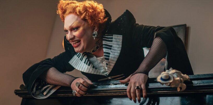 Regarder : Jinkx Monsoon se mystifie en tant que Maestro dans le nouveau teaser de « Doctor Who »
