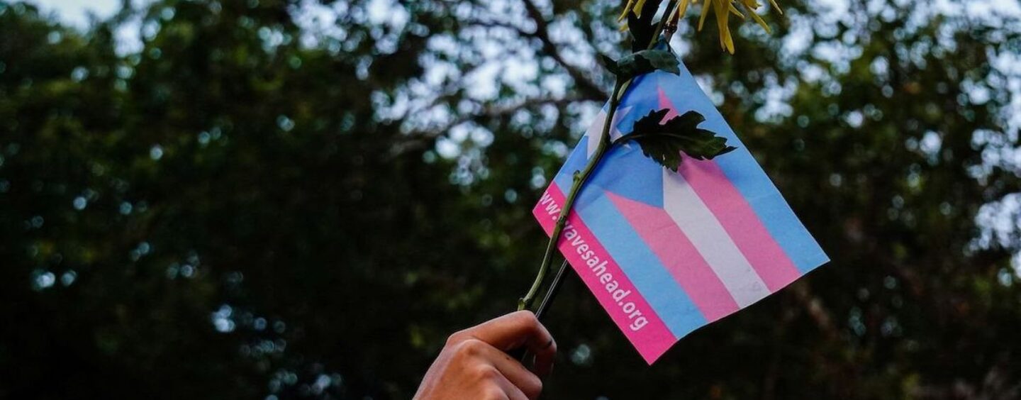 Un tribunal de New York annule l'ordonnance du comté de Nassau interdisant aux athlètes transgenres de concourir dans des équipes sportives féminines