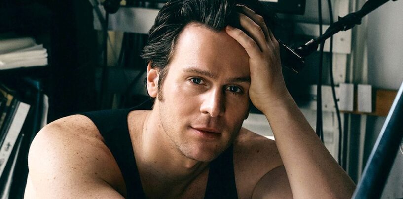 Jonathan Groff pensait que faire son coming-out rendrait la célébrité « impossible ».  Voici pourquoi il l'a fait de toute façon