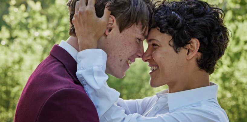 Le nouveau projet des stars de « Young Royals », Omar Rudberg et Edvin Ryding, fait que les fans deviennent FERAL