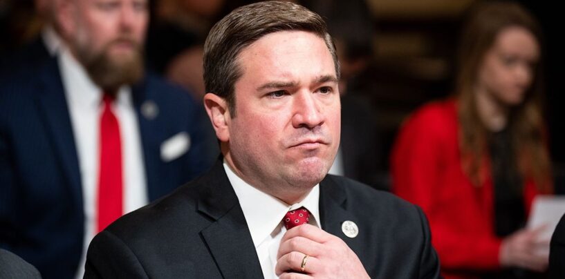 Le procureur général du Missouri enquête sur les prestataires de soins d'affirmation de genre destinés aux jeunes