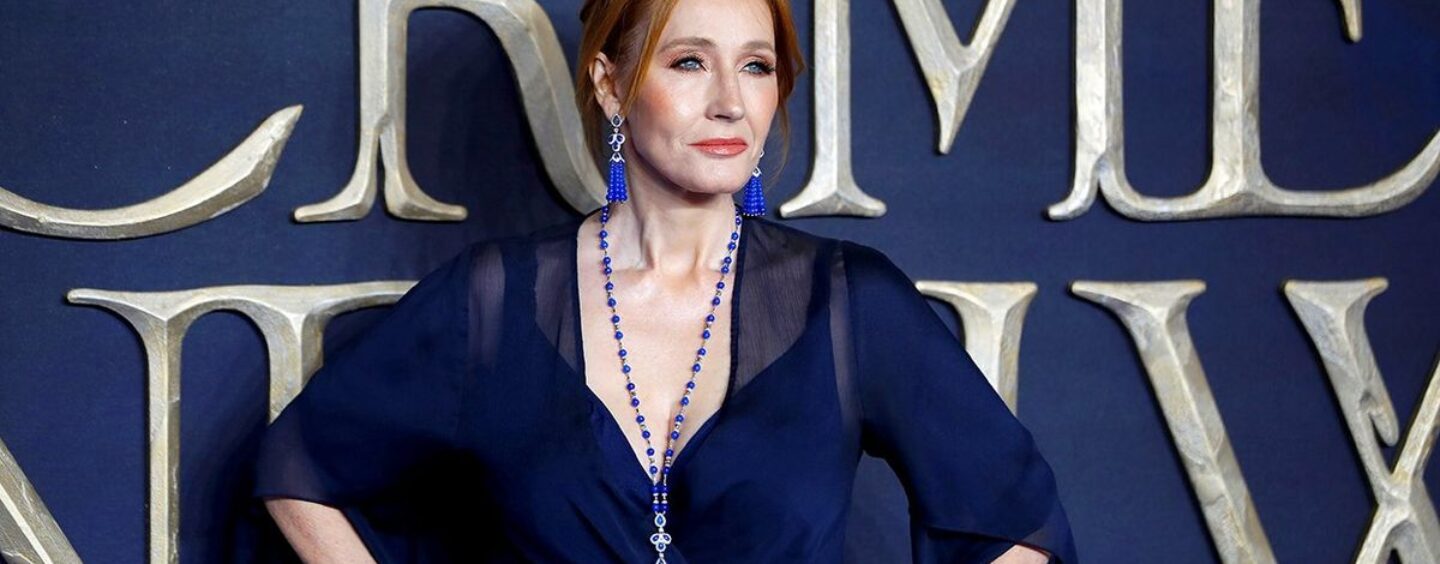Même la famille de JK Rowling ne voulait pas entendre sa transphobie : « Me suppliant de ne pas parler »