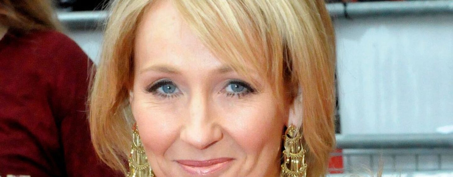 Même les proches de JK Rowling l'ont « suppliée » de ne pas diffuser ses opinions anti-trans dégoûtantes