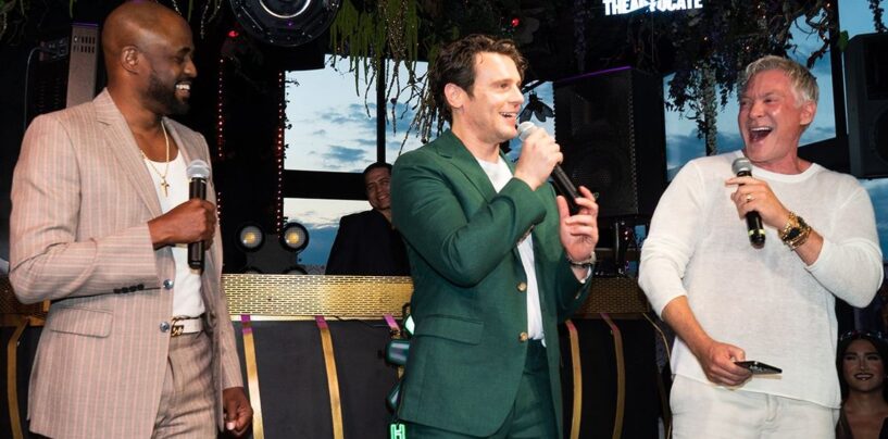 Jonathan Groff révèle qu'il est célibataire et TRÈS prêt à se mêler ce mois-ci de la fierté