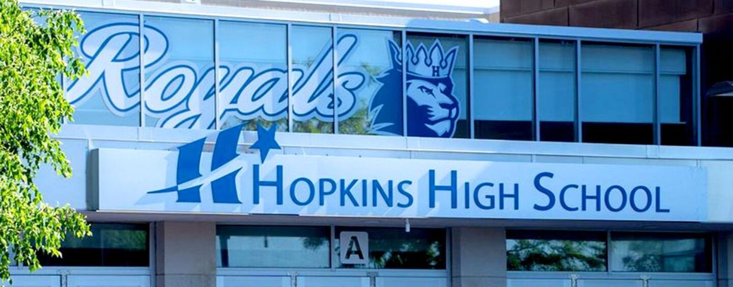 Une fille trans a été agressée dans un lycée du Minnesota.  Sa famille réclame justice (exclusif)