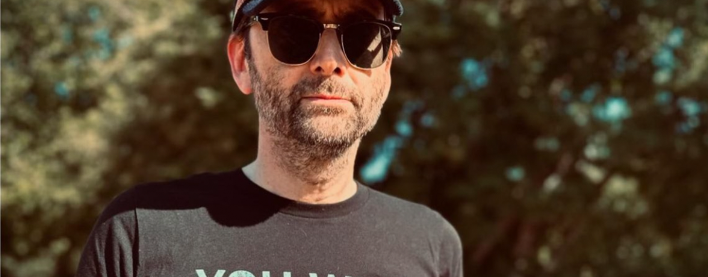 David Tennant est un brillant exemple de la façon dont les parents devraient soutenir leurs enfants trans – ENCORE
