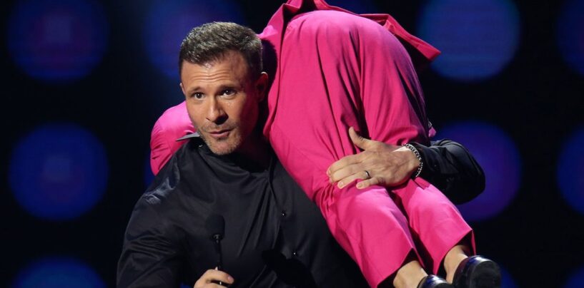 Austin Wolf, star de cinéma pour adultes, arrêté pour pornographie juvénile