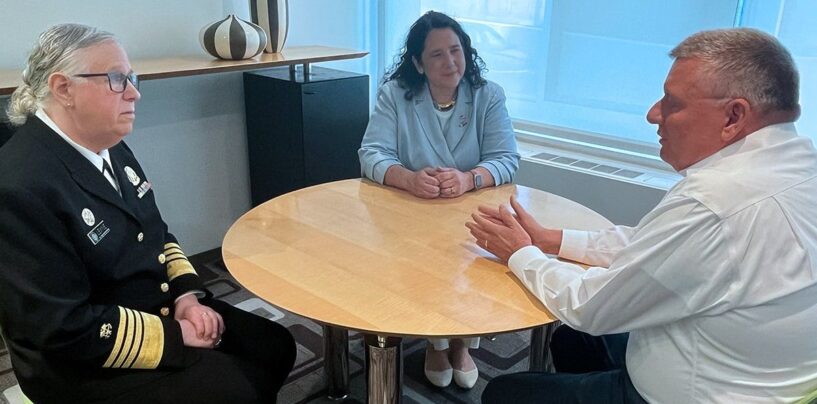 Rachel Levine et Isabel Guzman mettent en lumière les entreprises appartenant à des LGBTQ pendant le mois de la fierté