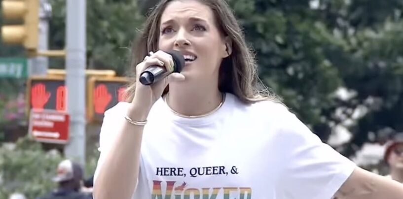 Regardez la chanteuse queer de Broadway, Mary Kate Morrisey, interpréter un « Defying Gravity » endiablé à la Pride de New York